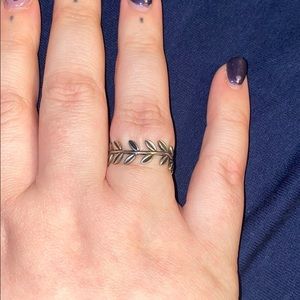 Pandora leaf ring